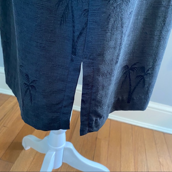 Tiki Design’s 100% Silk Dress - Picture 4 of 7